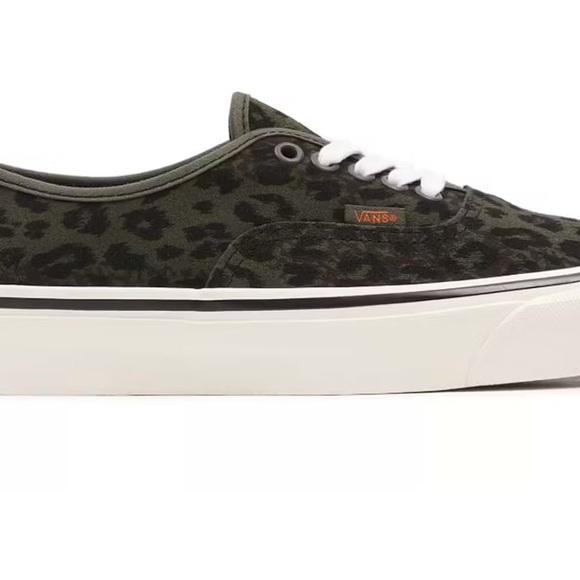 Vans Green Leopard Shoes - Picture 3 of 3